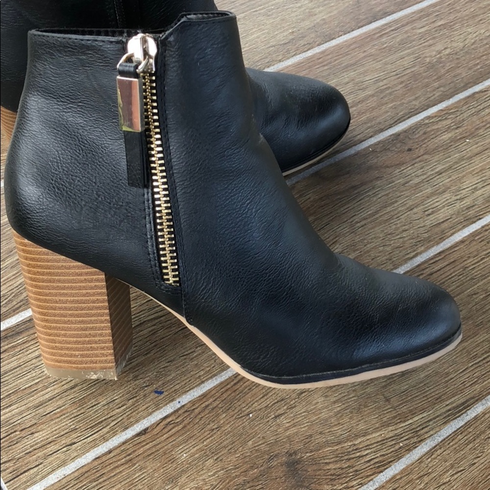 Ankle boots